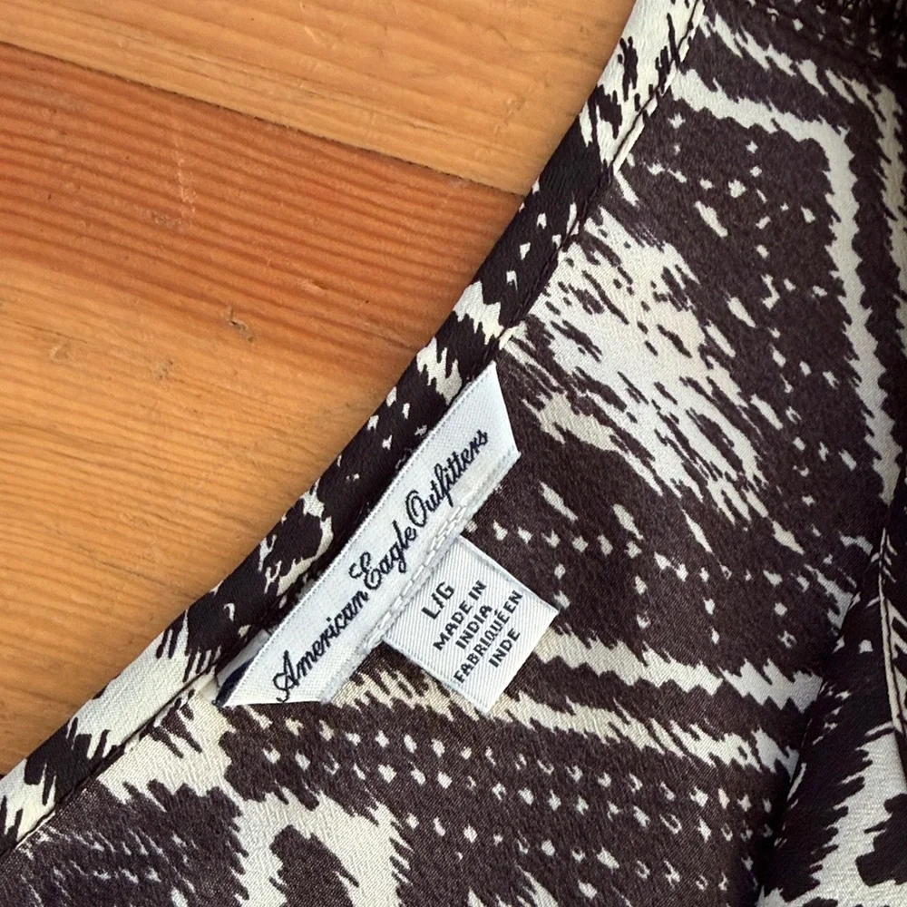 American Eagle Black Cream Tunic Top Large - Picture 6 of 7